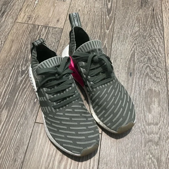 adidas gazelle silver green womens Adidas Men's NMD R1 Shoes